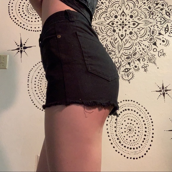 Ultra High Waisted Shorts - Picture 3 of 4